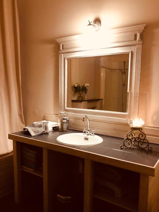 プロフォンドヴィル La Mosane Bed & Breakfast エクステリア 写真