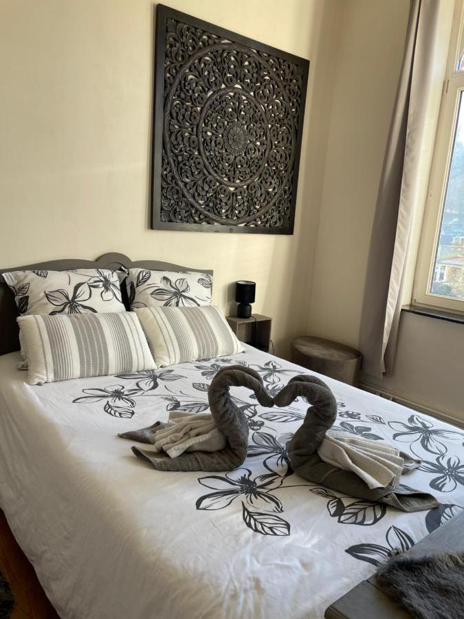 プロフォンドヴィル La Mosane Bed & Breakfast エクステリア 写真