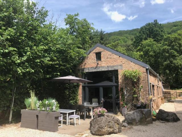 プロフォンドヴィル La Mosane Bed & Breakfast エクステリア 写真